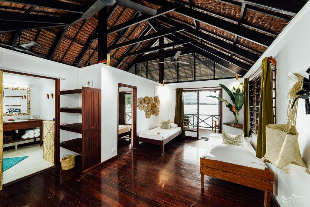 Aore Island Resort 2